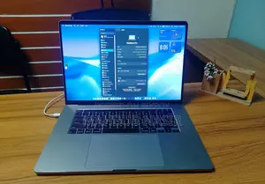 Laptop Apple MacBook Pro 2019 32GB Intel Core i9 SSD 1TB