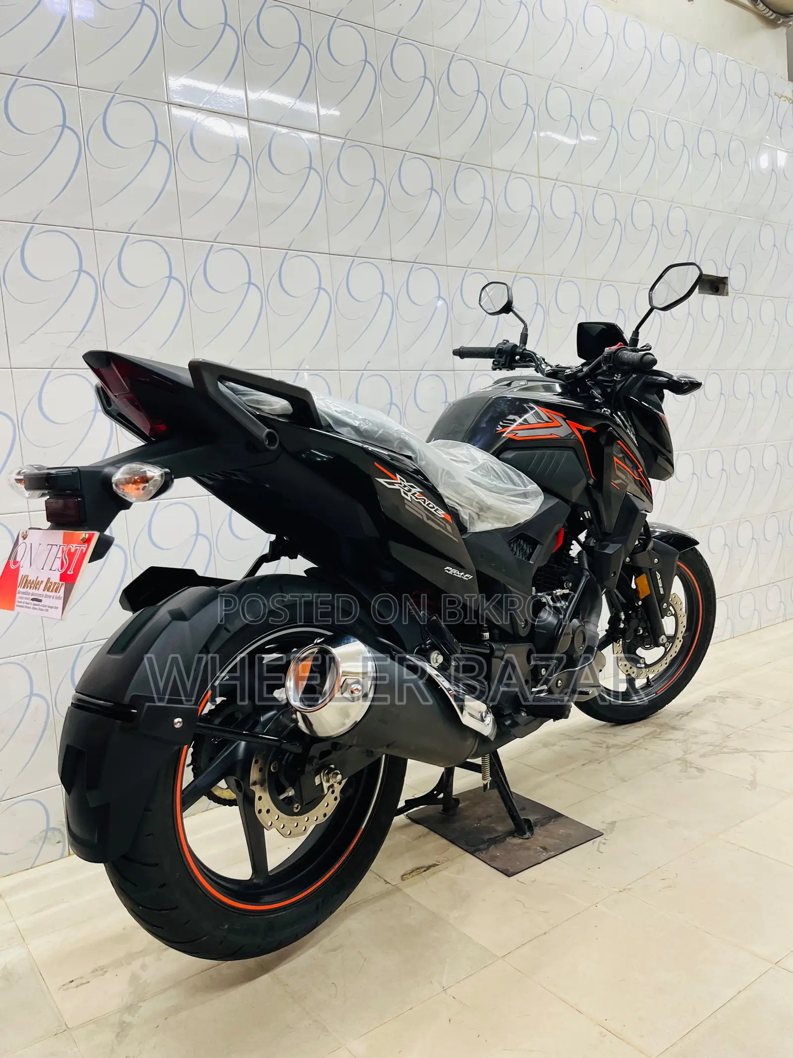 হোন্ডা এক্স-ব্লেড ১৬০ ২০২৬ কালো