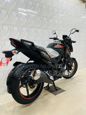 হোন্ডা এক্স-ব্লেড ১৬০ ২০২৬ কালো
