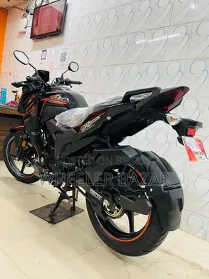 হোন্ডা এক্স-ব্লেড ১৬০ ২০২৬ কালো