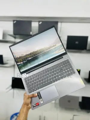 Laptop Lenovo 20GB AMD Ryzen 7 SSD 512GB