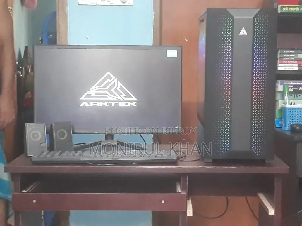 Desktop Computer 8GB SSD 256GB