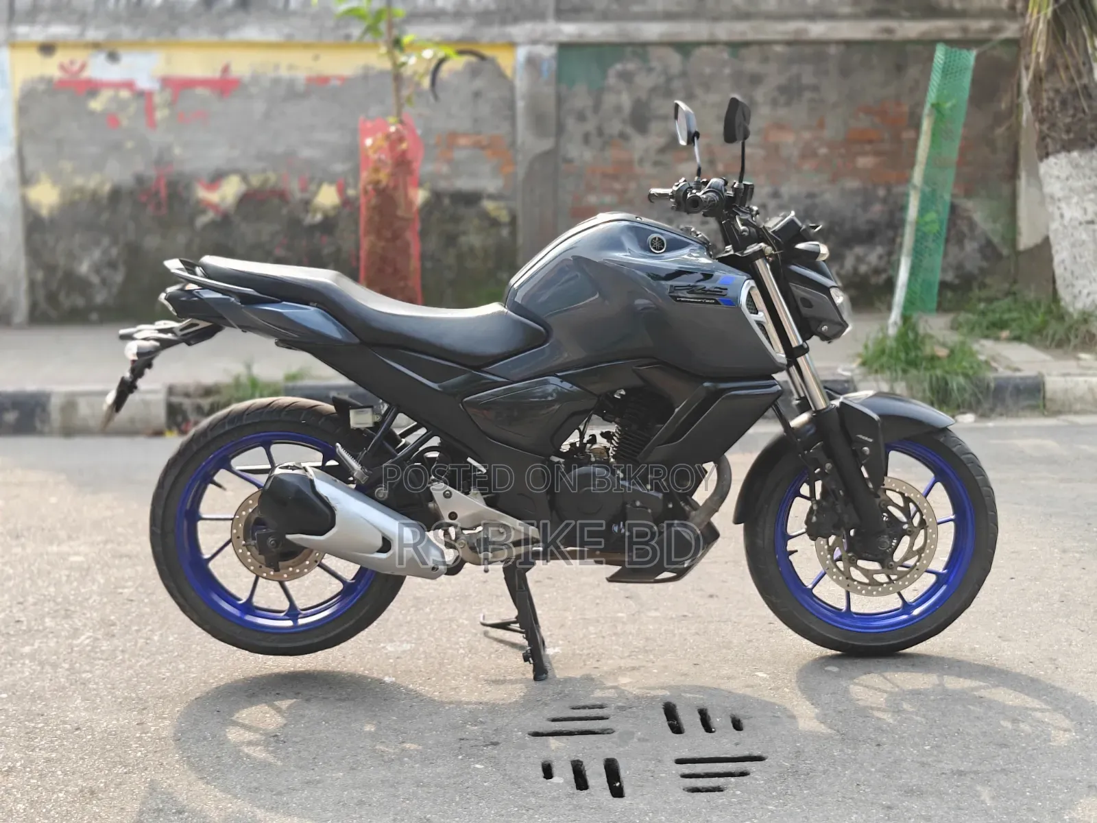 ইয়ামাহা এফজেডএস ভি৩ ২০২৩ গ্রে