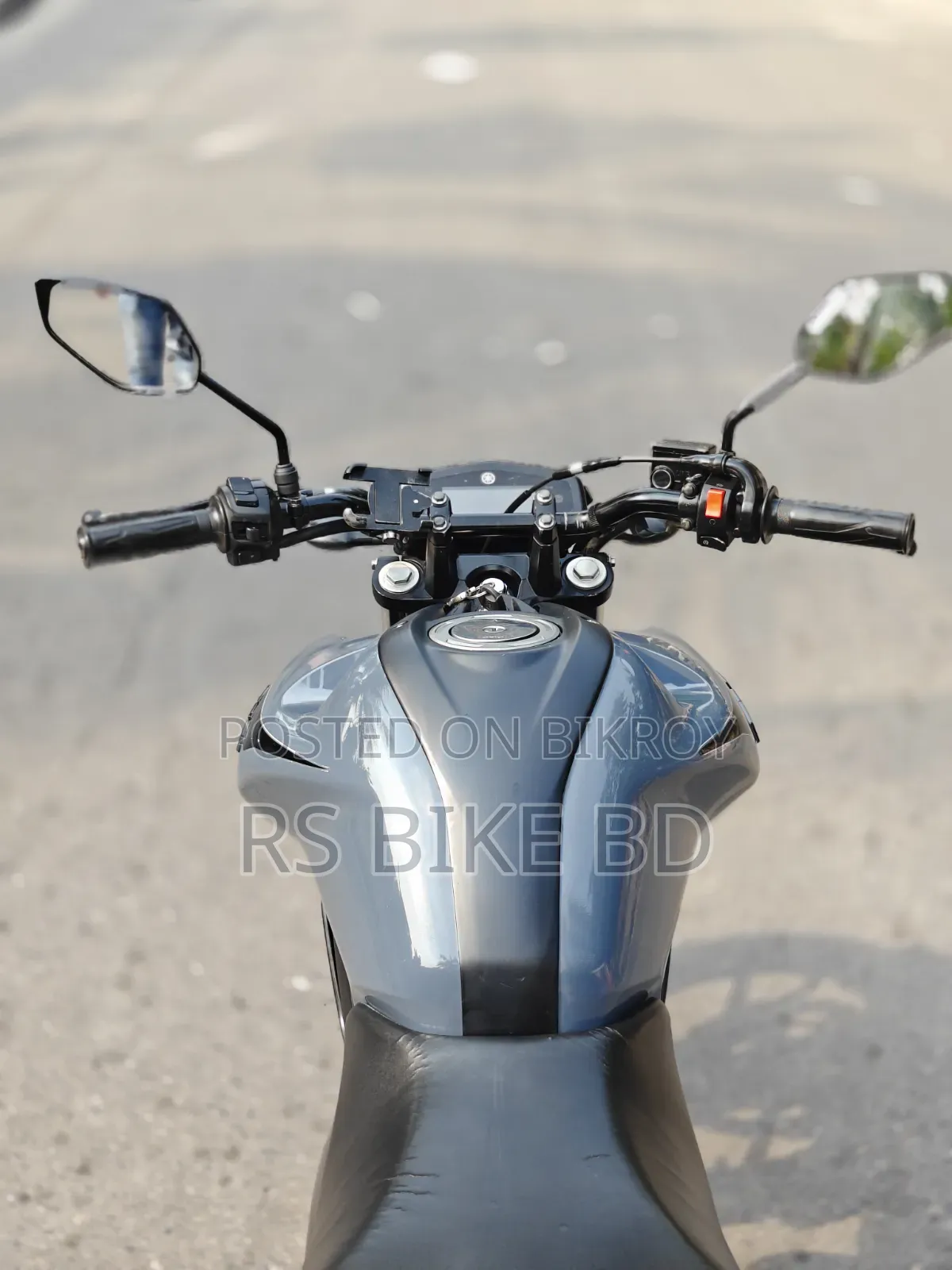 ইয়ামাহা এফজেডএস ভি৩ ২০২৩ গ্রে