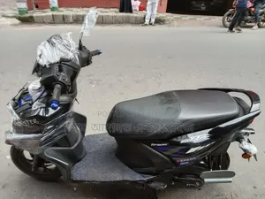 Yamaha 2025 Black
