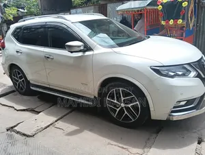 Nissan X-Trail 2018 Off White