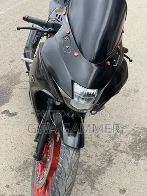 সুজুকি জিএসএক্স-আর১৫০ ২০১৮ কালো