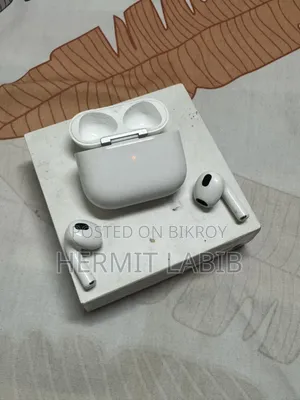 Apple AirPods (3rd Generation)