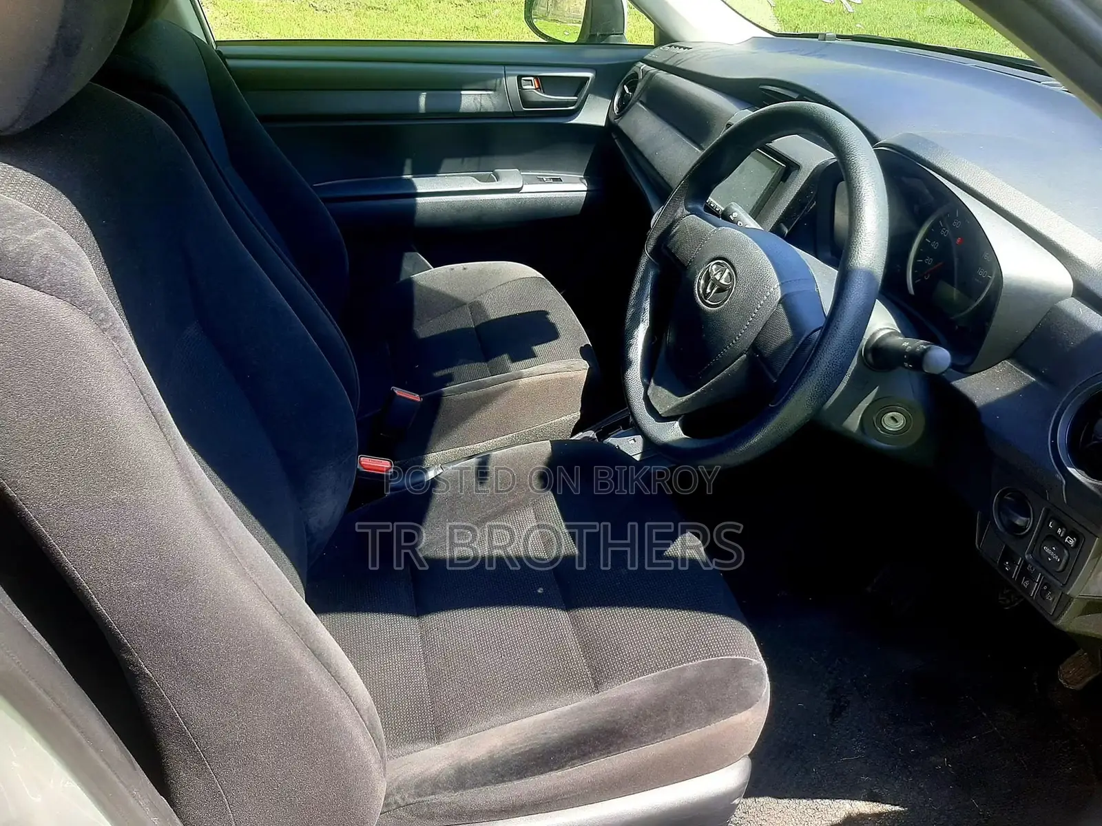 New Toyota Axio 1.3 X Two-Wheel Drive 2019 Silver