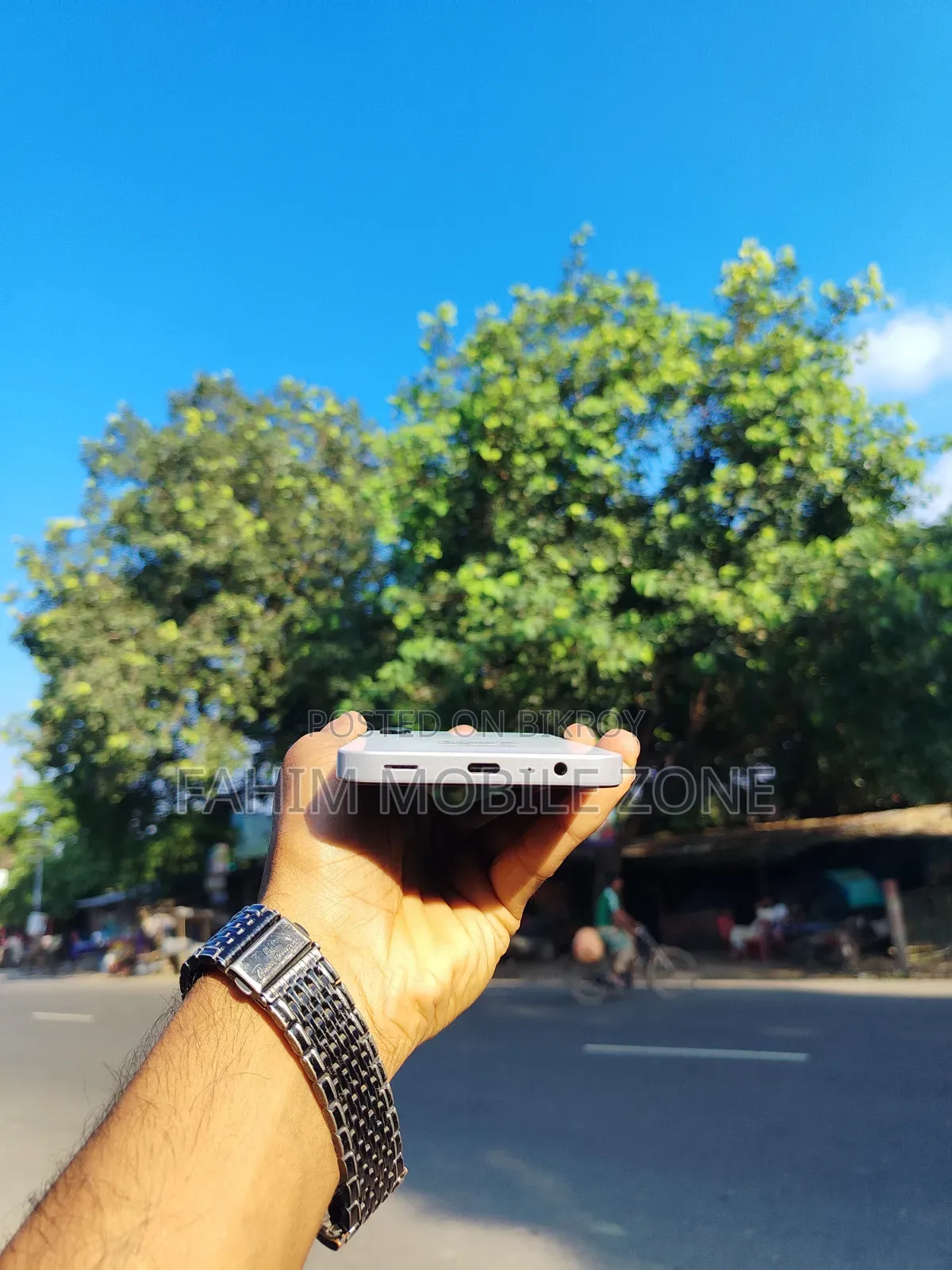 নতুন স্যামসাং গ্যালাক্সি এ১৫ ৫জি ২৫৬ জিবি সাদা