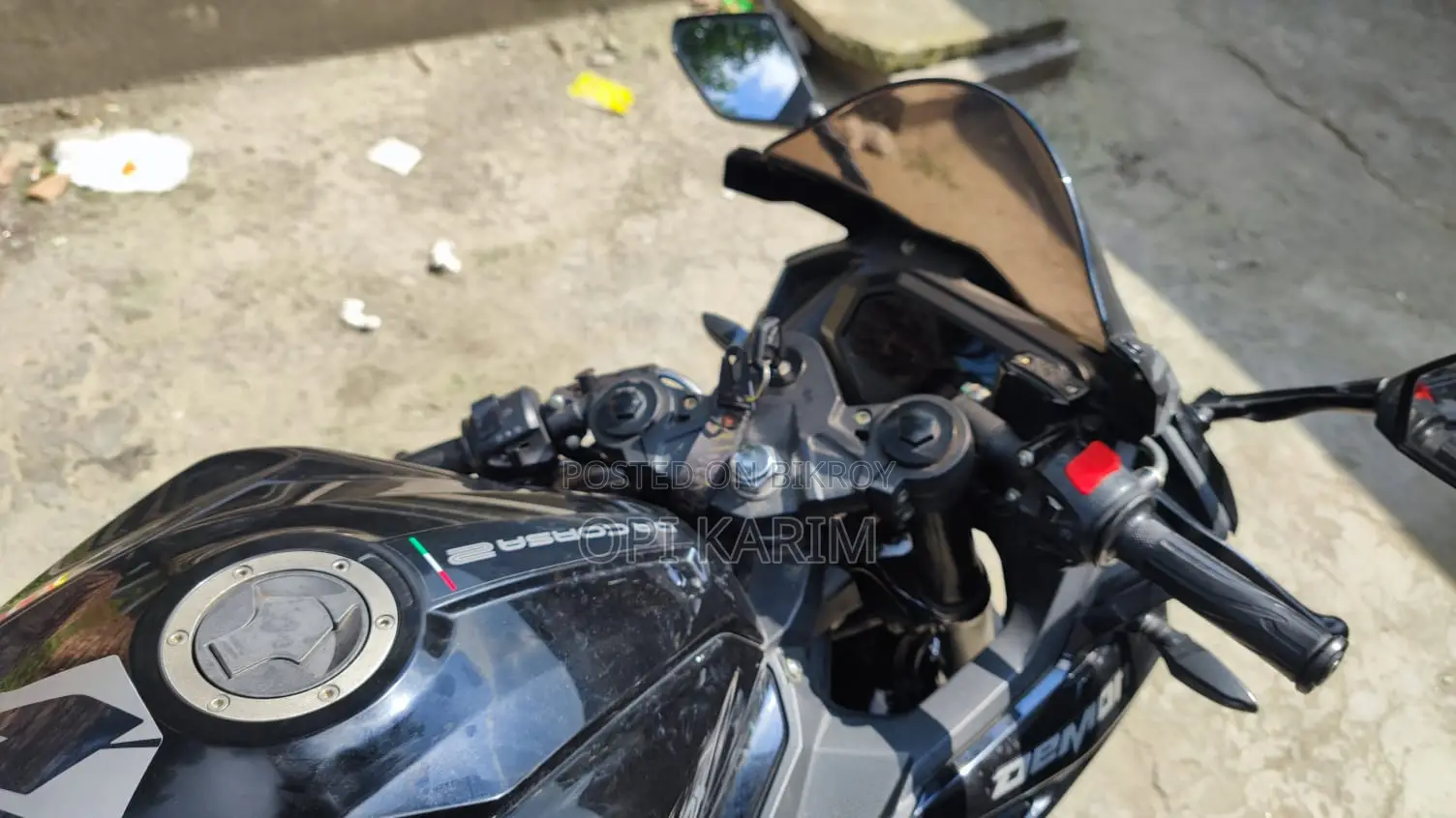 জিপিক্স জিআর২০০আর ডাকারসা২ ২০২৫ ব্ল্যাক