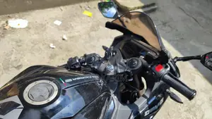 জিপিক্স জিআর২০০আর ডাকারসা২ ২০২৫ ব্ল্যাক