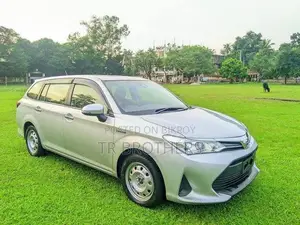 নতুন টয়োটা করোল্লা ফিল্ডার ১.৫ হাইব্রিড এফডব্লিউডি ২০১৮ সিলভার