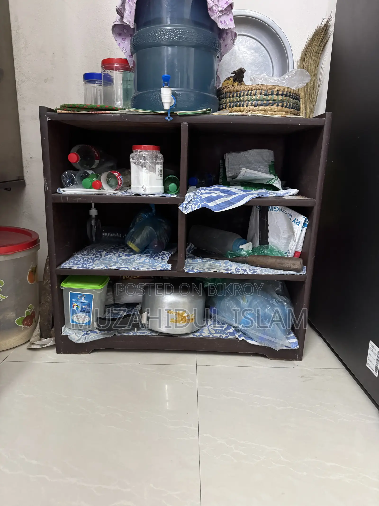 উড সেলফ সেল
