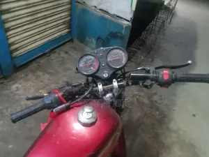 Hyosung Comet 2022 Red