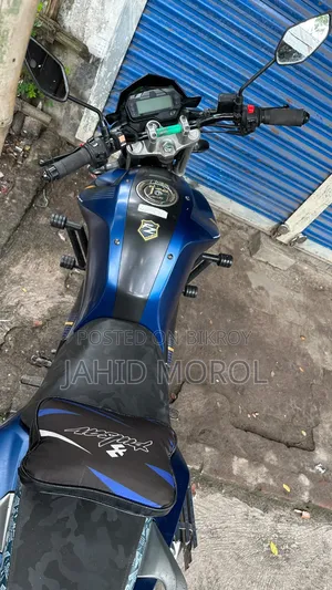 ইয়ামাহা এফজেড ২০২৩ নীল