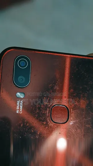 Vivo Y11 32 GB Red