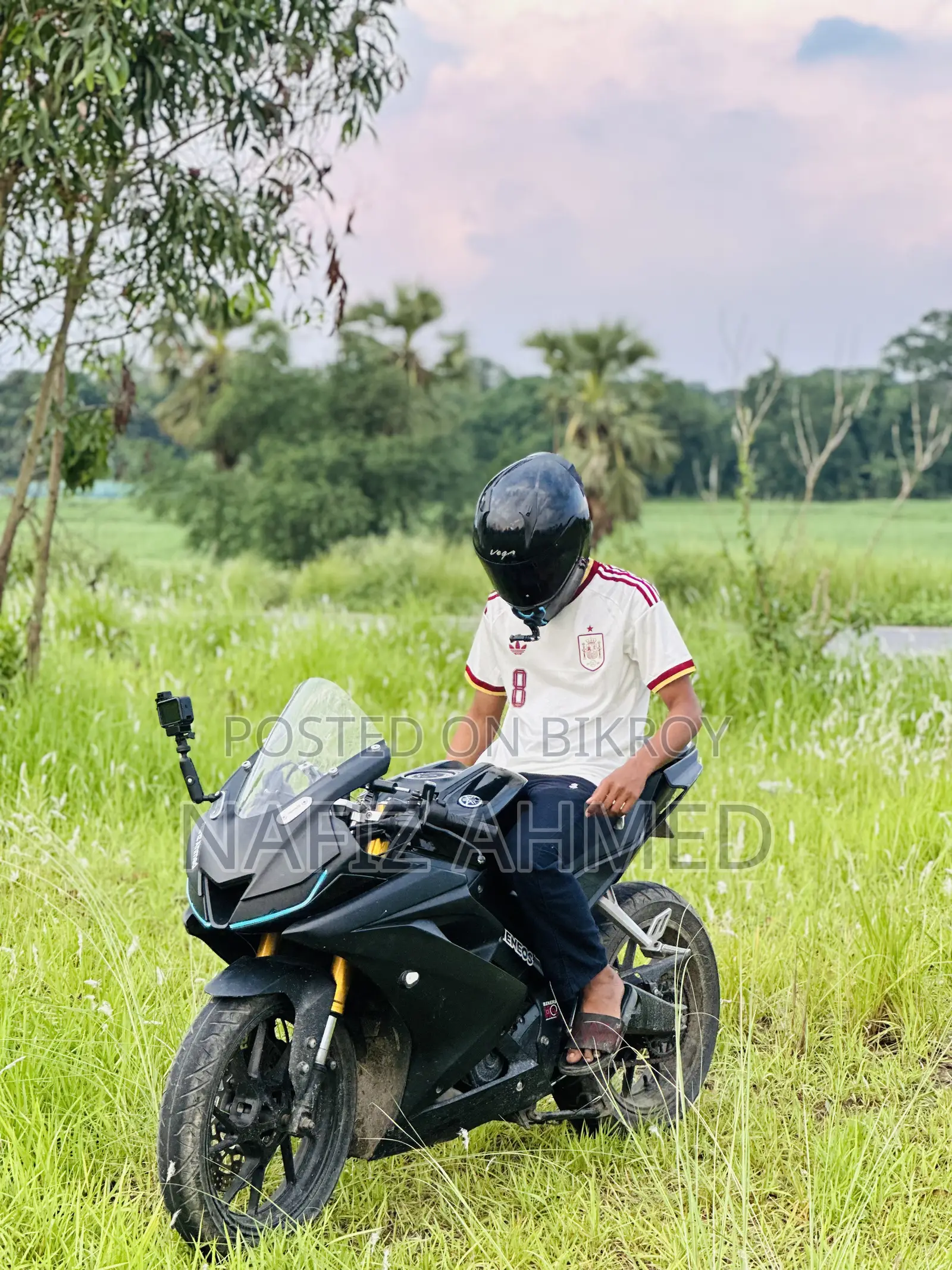ইয়ামাহা আর১৫ ভি৩ ২০২২ ব্ল্যাক