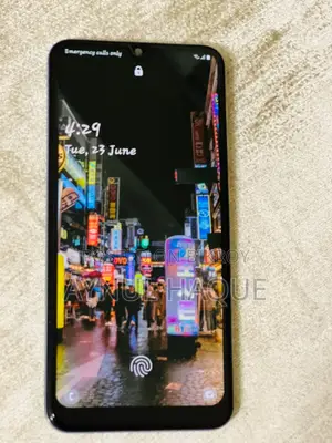 স্যামসাং গ্যালাক্সি এ৫০ ৬৪ জিবি হোয়াইট