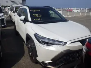 Toyota Corolla Cross Hybrid 2023 Pearl
