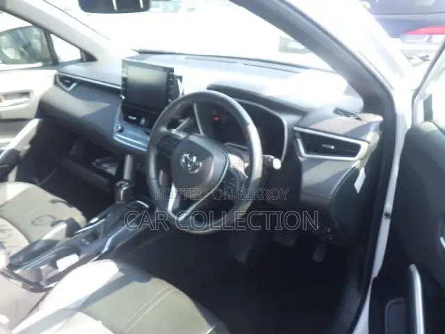 Toyota Corolla Cross Hybrid 2023 Pearl