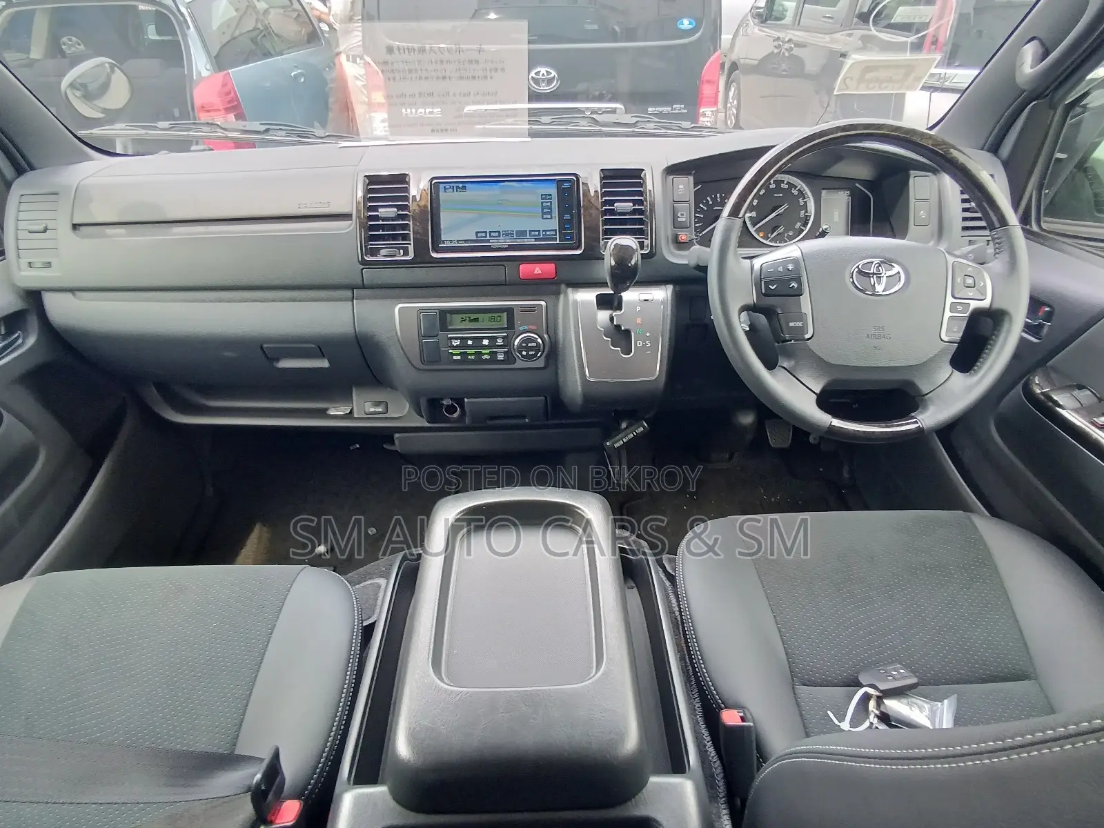 Toyota HiAce 2025 Black