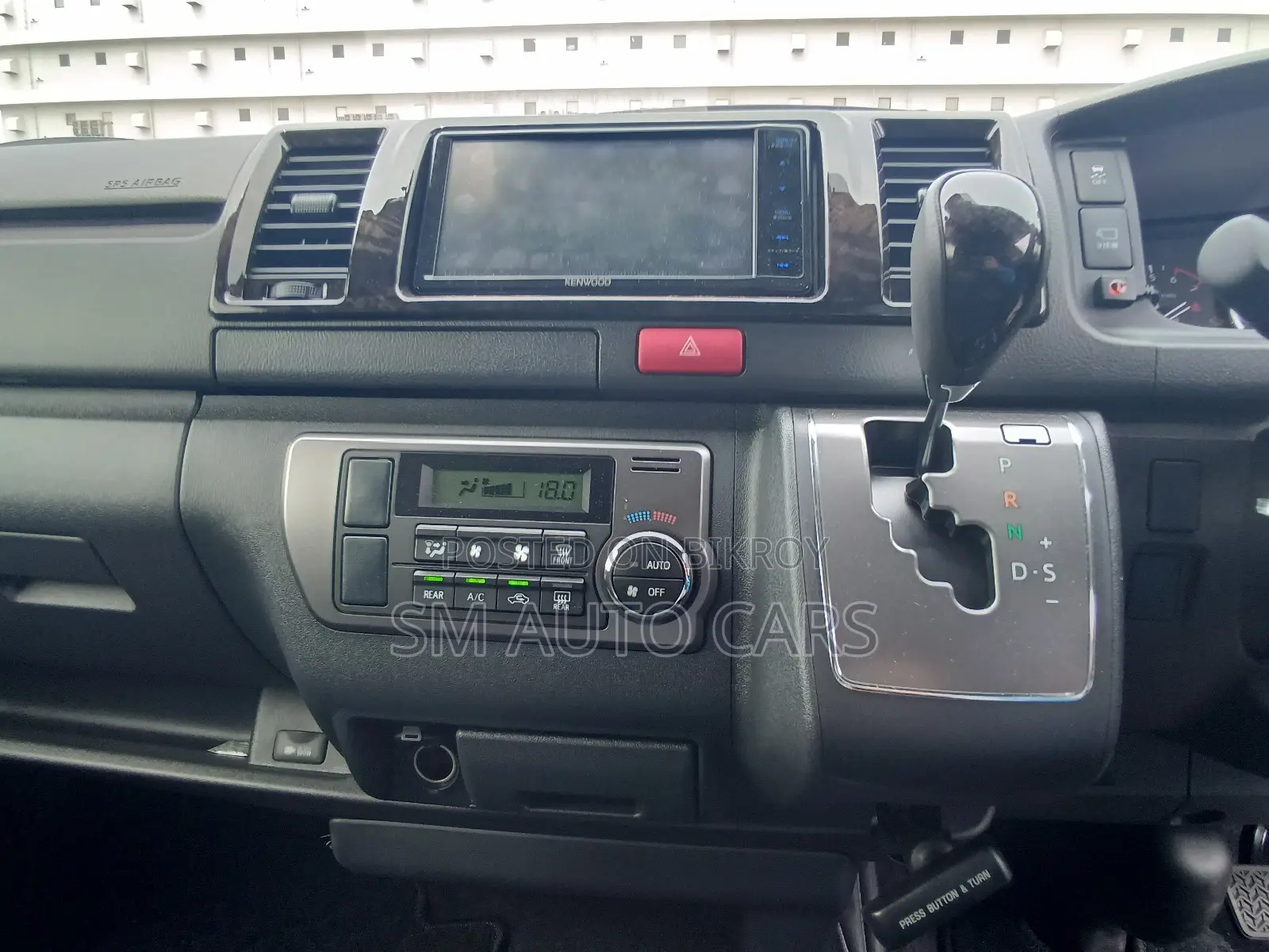 Toyota HiAce 2025 Black