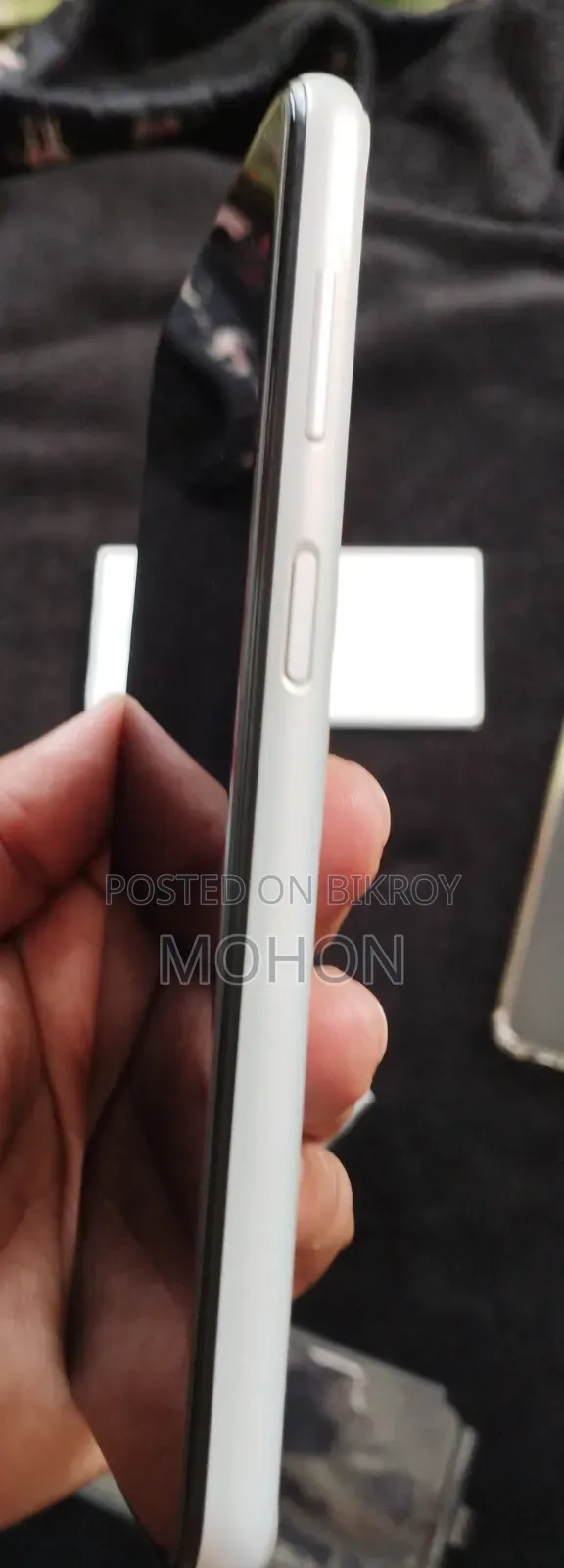 New Samsung 128 GB Silver