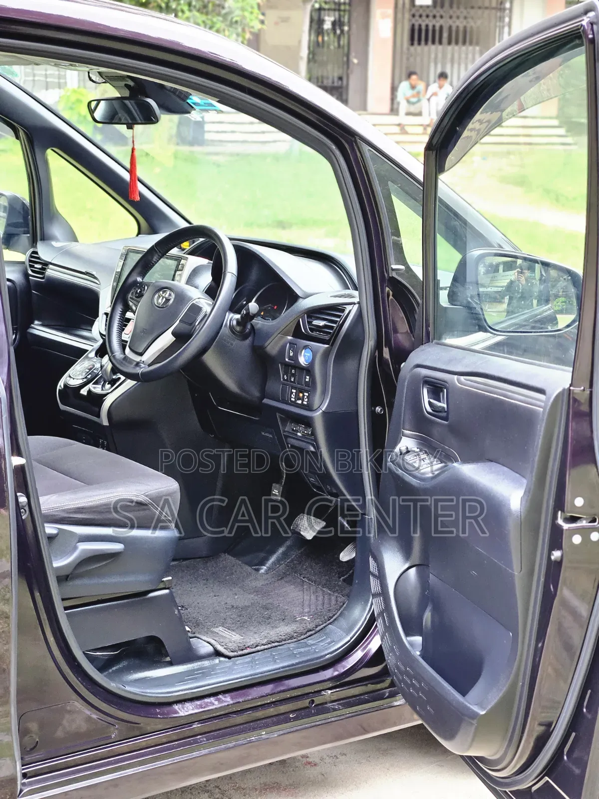 Toyota Esquire 2016 Red