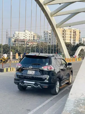 নতুন নিসান এক্স-ট্রেইল ২০১৪ কালো