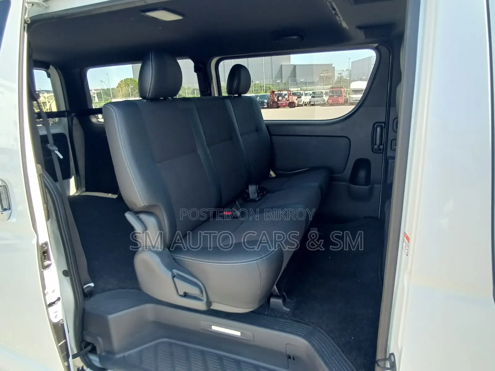 Toyota HiAce 2024 White