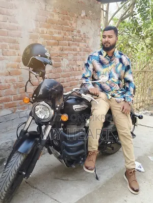 Royal Motorcycle 2025 Black