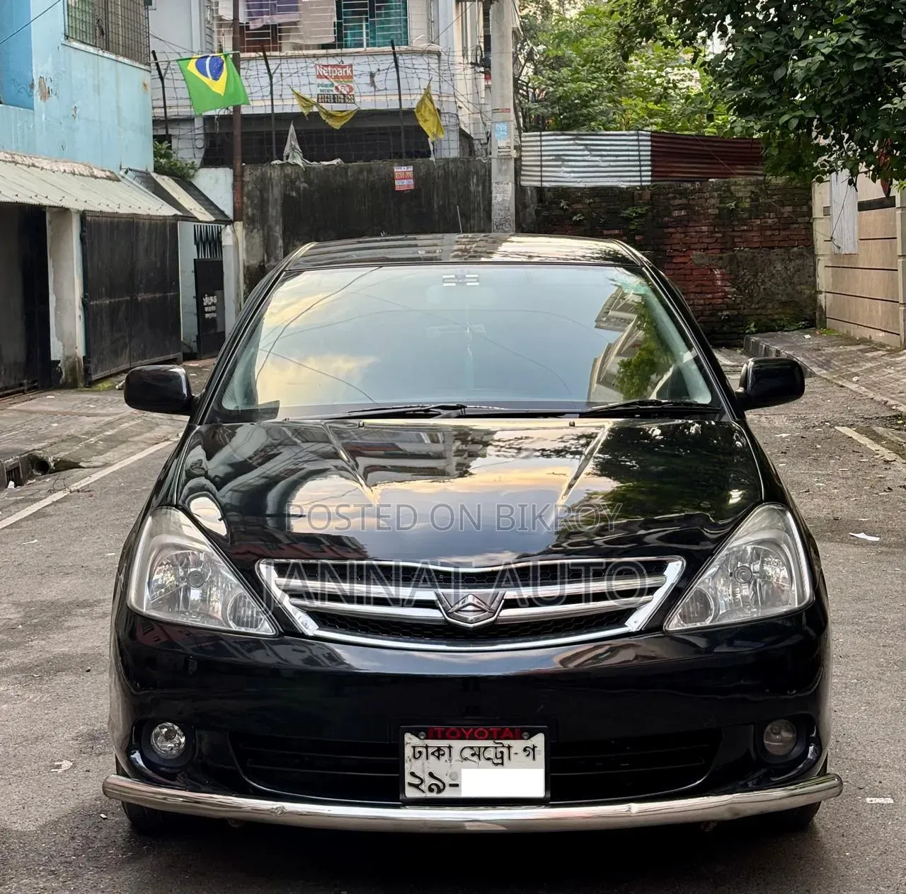 টয়োটা অ্যালিওন ২০০৪ কালো
