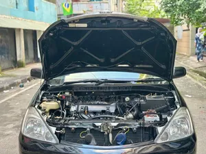 টয়োটা অ্যালিওন ২০০৪ কালো