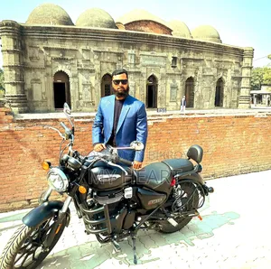 Royal Motorcycle 2025 Black