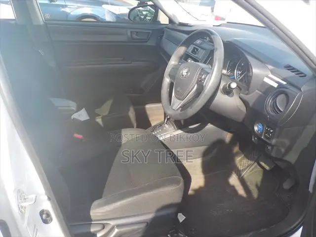 Toyota Axio 2021 Pearl