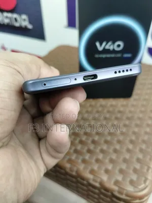 Vivo V40 5G 256 GB