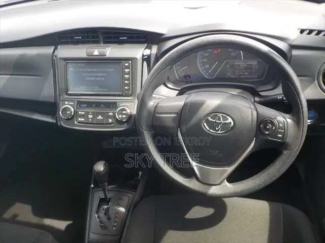 Toyota Axio 2022 White