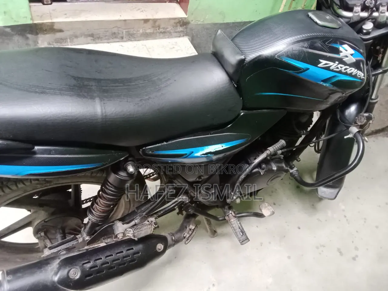 বাজাজ ডিসকাভার ১৩৫ ২০১০ কালো