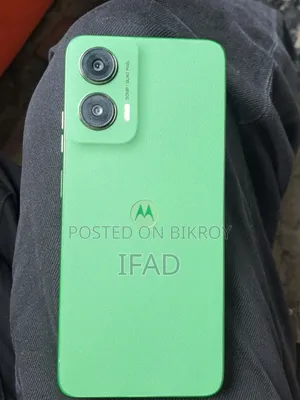 New Motorola Moto G35 128 GB Green