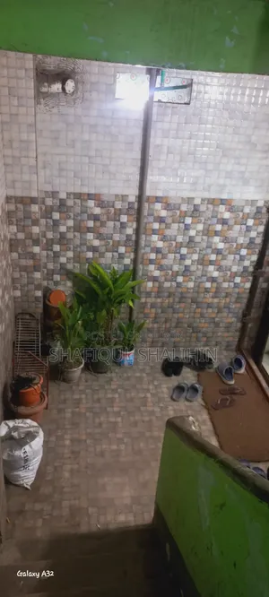 Furnished Mini Flat in Chaukbazar for sale