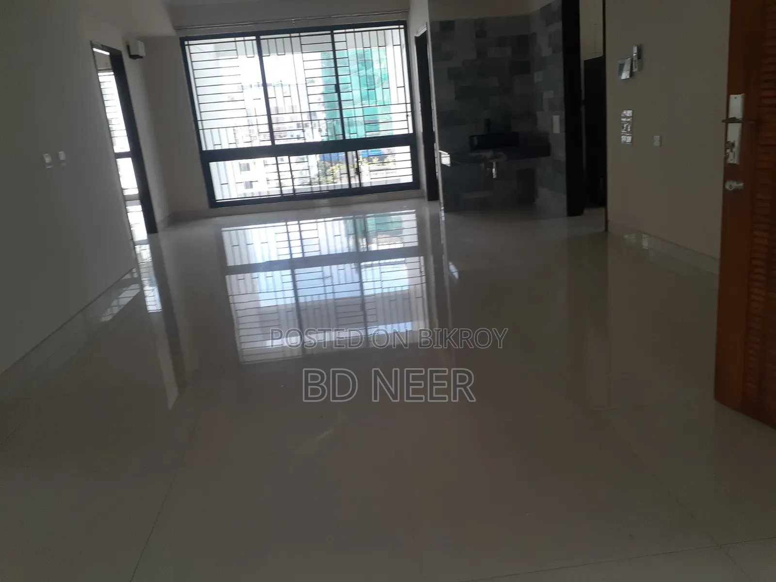 Furnished 4 Bedroom Apartment in Baridhara for Rent