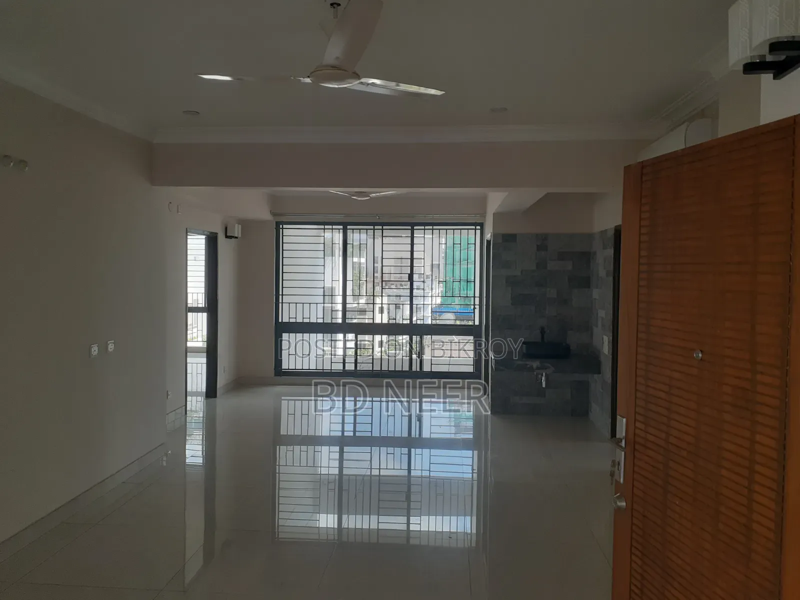 Furnished 4 Bedroom Apartment in Baridhara for Rent