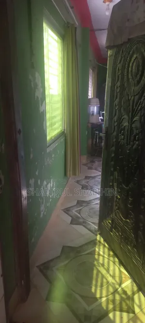 Furnished Mini Flat in Chaukbazar for sale