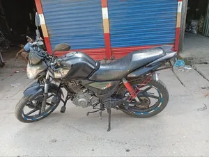 Keeway RKS 125 ২০১৬ ব্ল্যাক