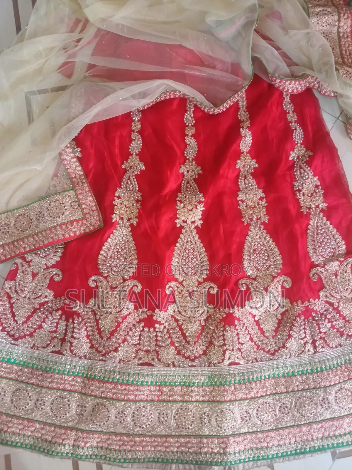 পার্টি লেহেঙ্গা