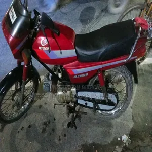 মোটরসাইকেল ২০০১ রেড