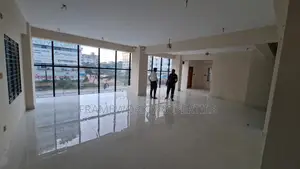 আফতাবনগরে নিচতলার স্পেস ভাড়ার জন্য