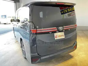 Toyota Voxy 2023 Gray