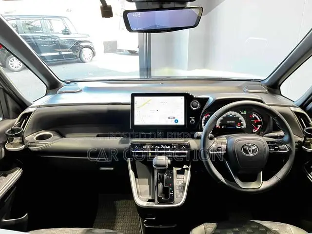 Toyota Voxy 2023 Gray
